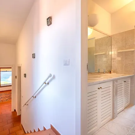 فيلة Li Baietti كوستا باراديسو